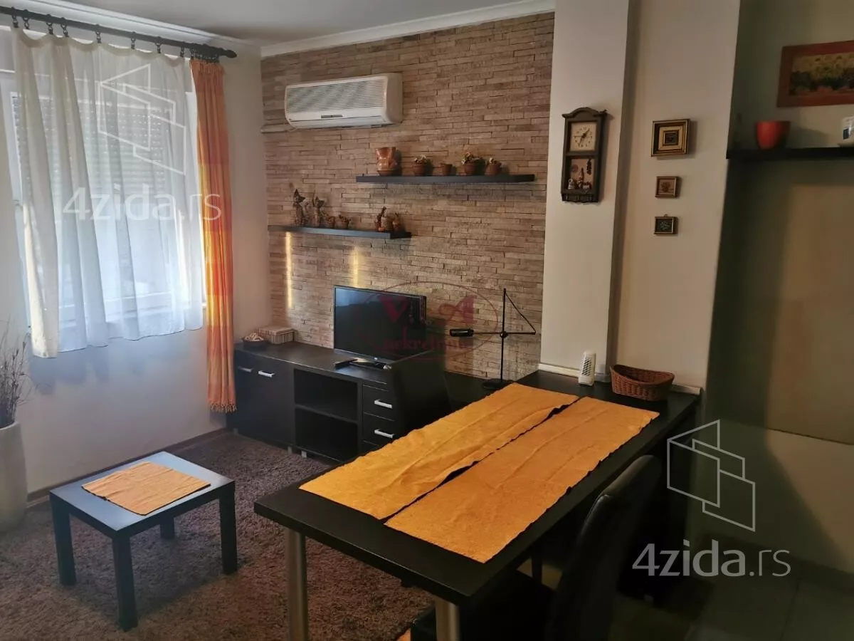 Garsonjera | 4zida