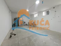 Lokal | 4zida