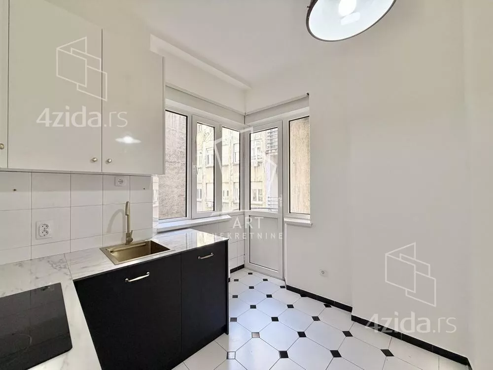 Četvoroiposoban stan | 4zida