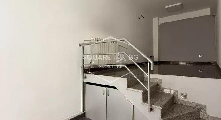 Šestosoban stan | 4zida