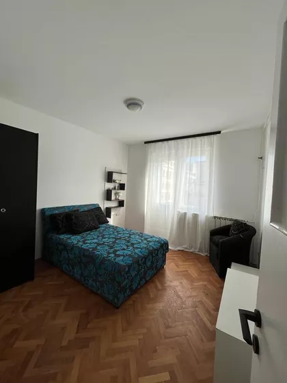 Kalenić pijaca | 4zida.rs