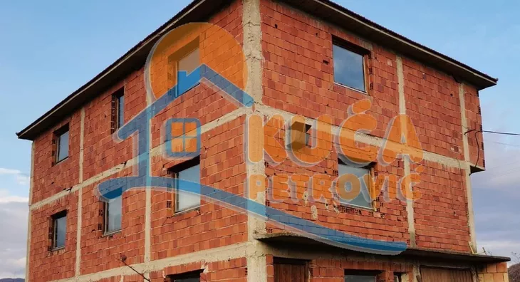 3-etažna kuća | 4zida