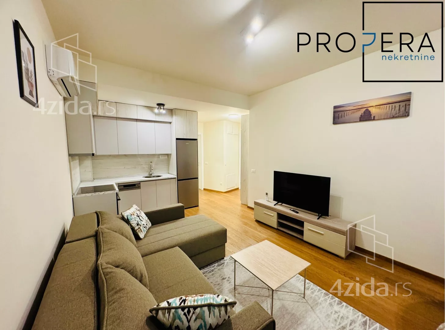 Jednoiposoban stan | 4zida