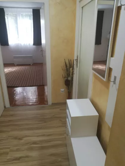 Sremčica | 4zida.rs