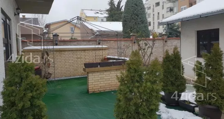 Kuća | 4zida