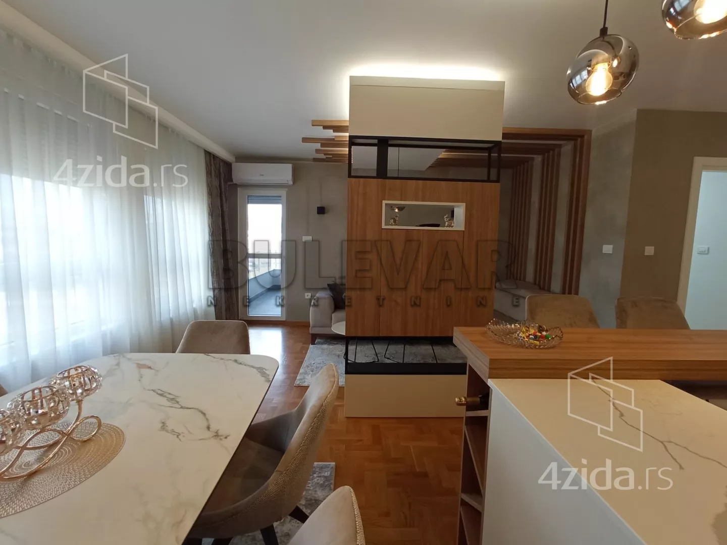 Dvoiposoban stan | 4zida