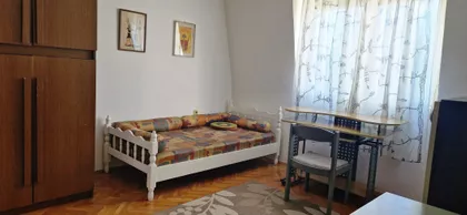 Sremska 9/25 | 4zida.rs
