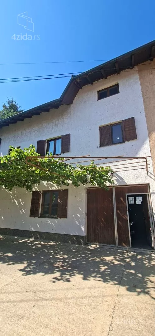 3-etažna kuća | 4zida