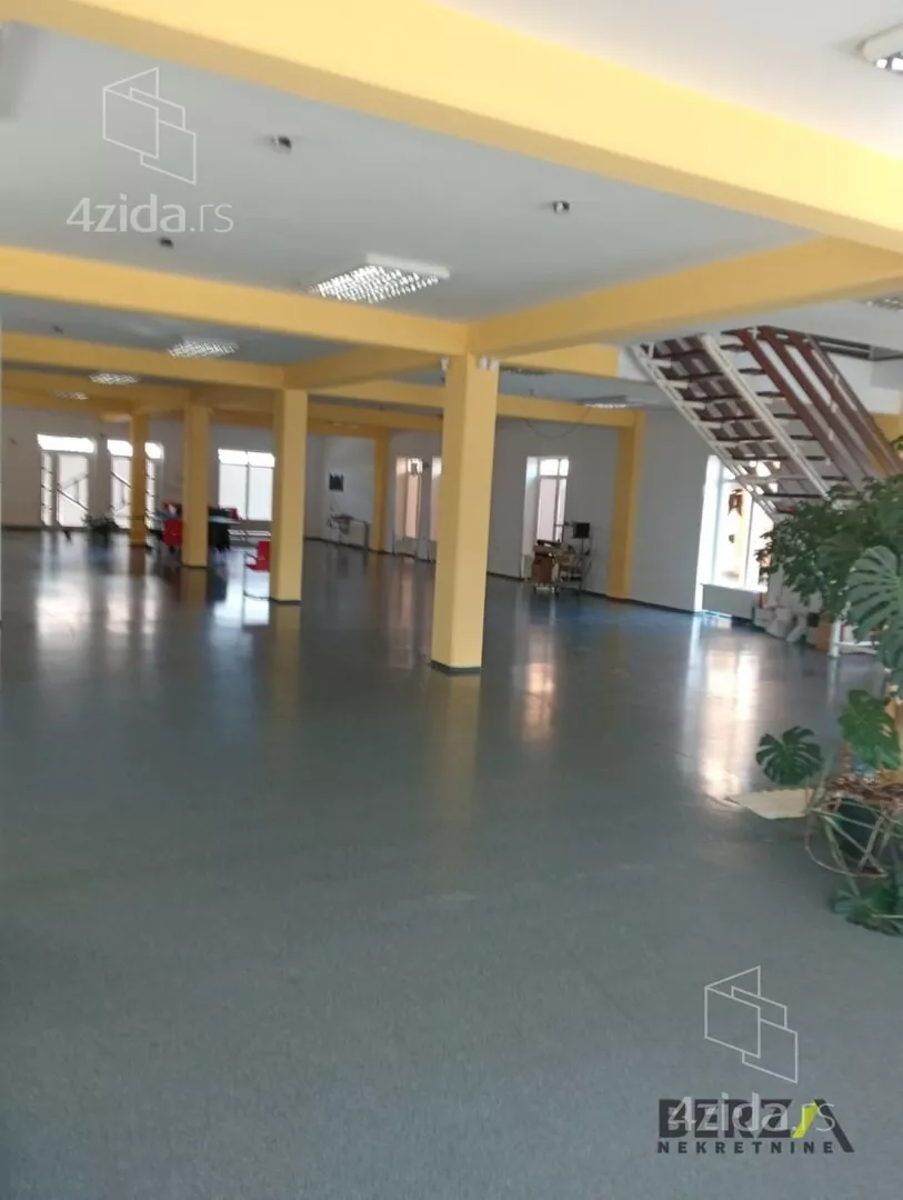 Poslovni prostor | 4zida