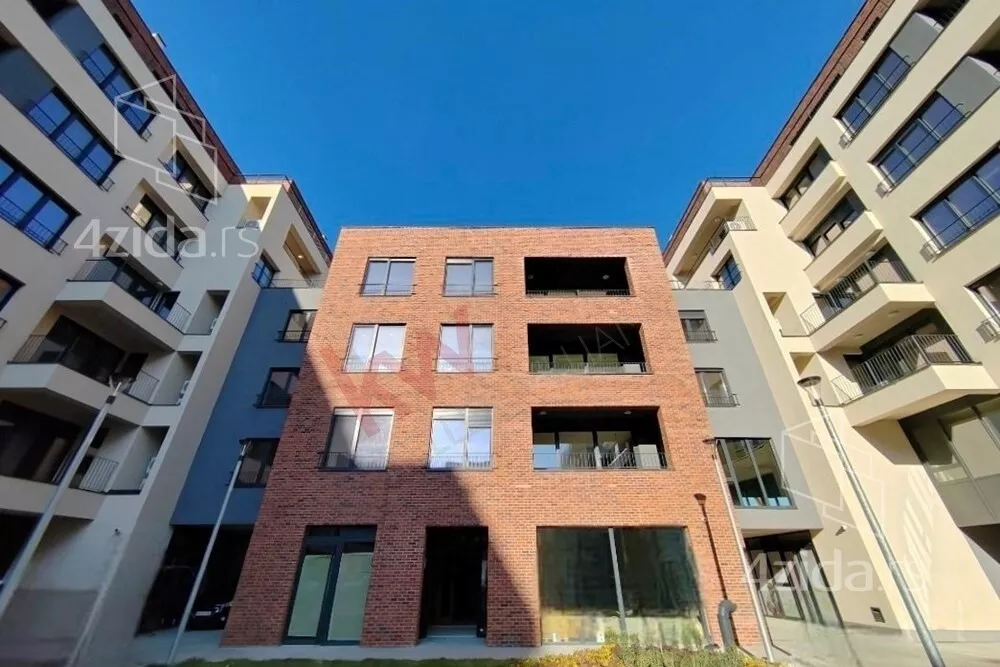 Petosoban stan | 4zida