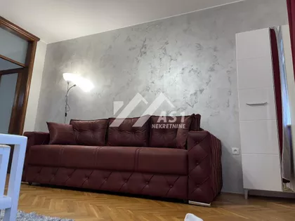 Petra Drapšina | 4zida.rs