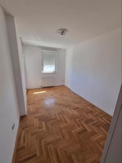 Bulevar Patrijarha Pavla (Somborski Bulevar) | 4zida.rs