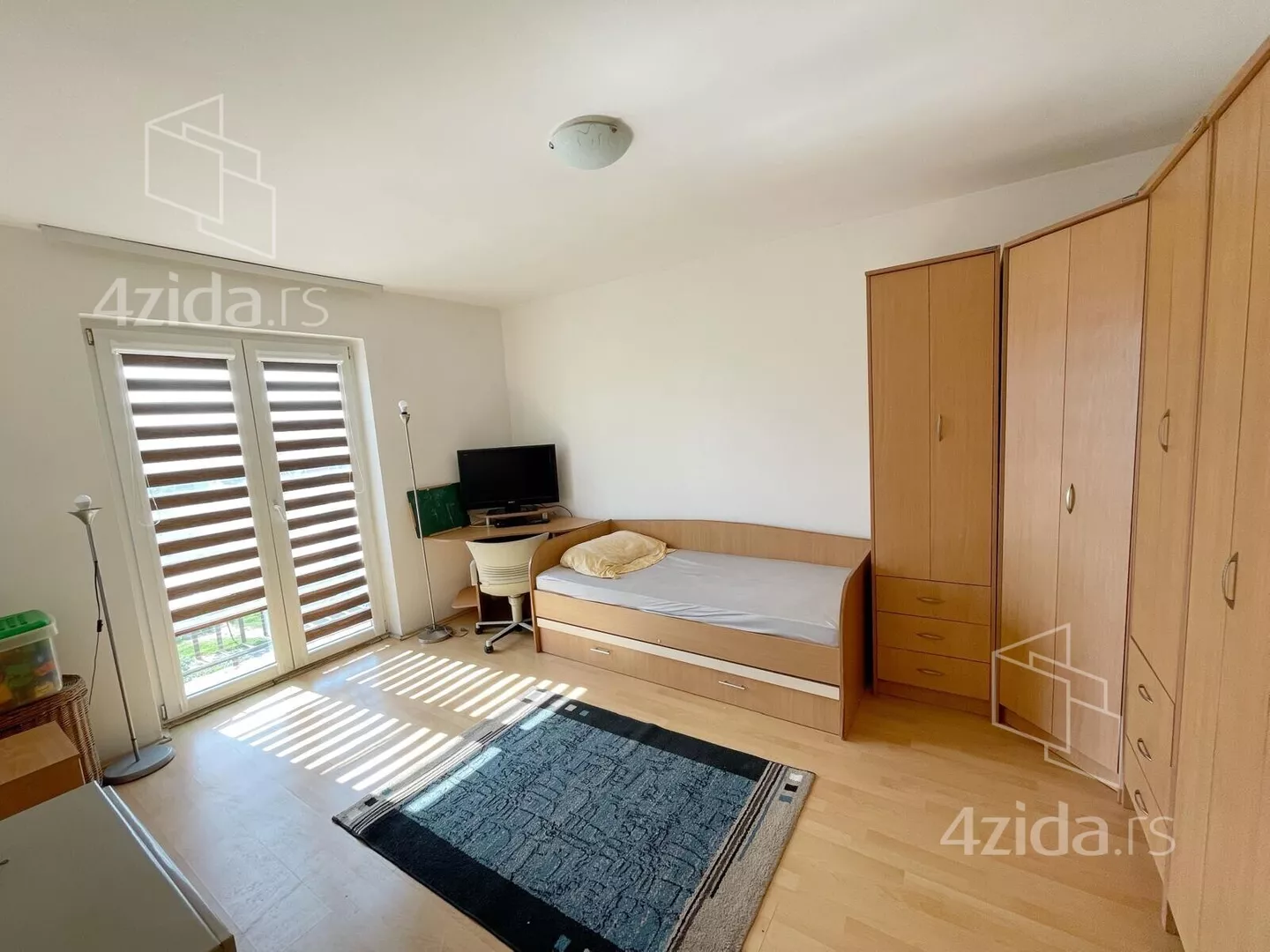 Dvoiposoban stan | 4zida