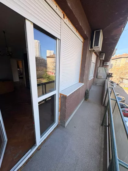 Karađorđev Trg | 4zida.rs