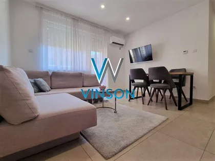 Venizelosova | 4zida.rs