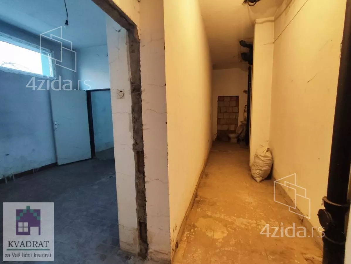Poslovni prostor | 4zida