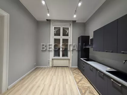 Francuska | 4zida.rs