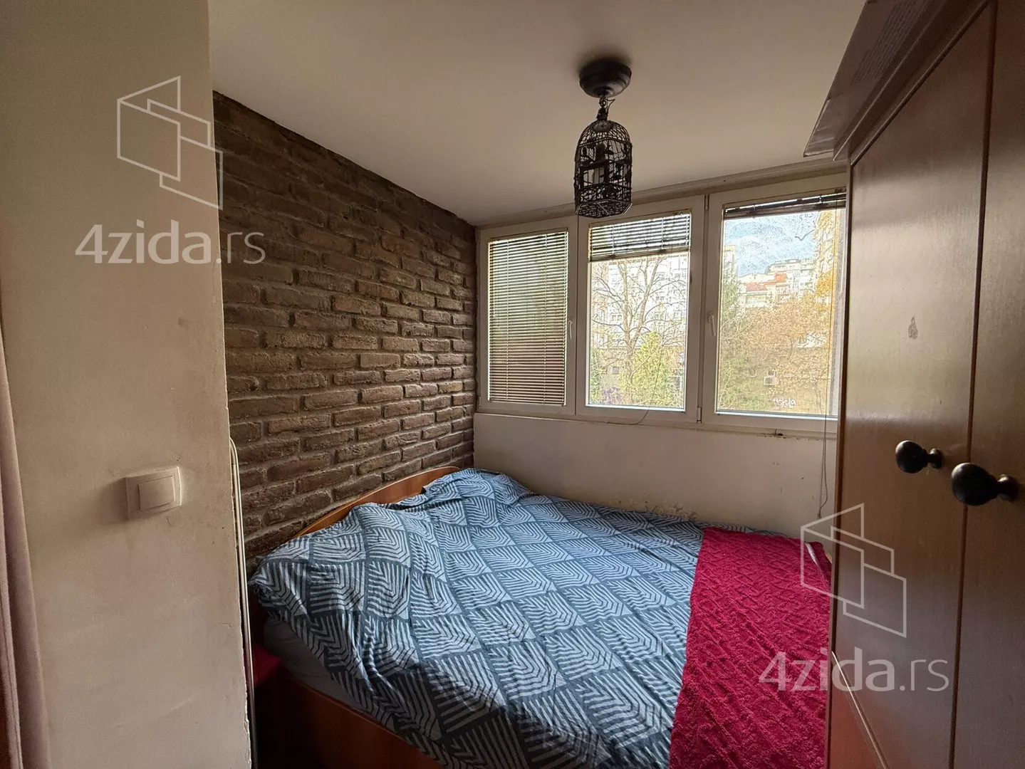 Četvoroiposoban stan | 4zida