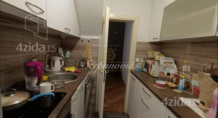 Petosoban stan | 4zida