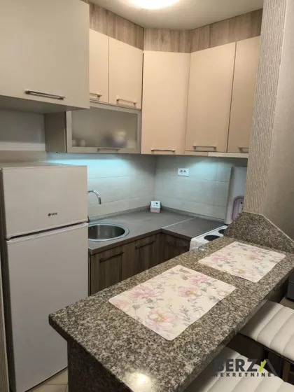 Bulevar Patrijarha Pavla (Somborski Bulevar) | 4zida.rs