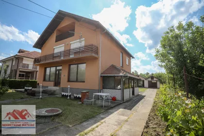 Šumarice | 4zida.rs