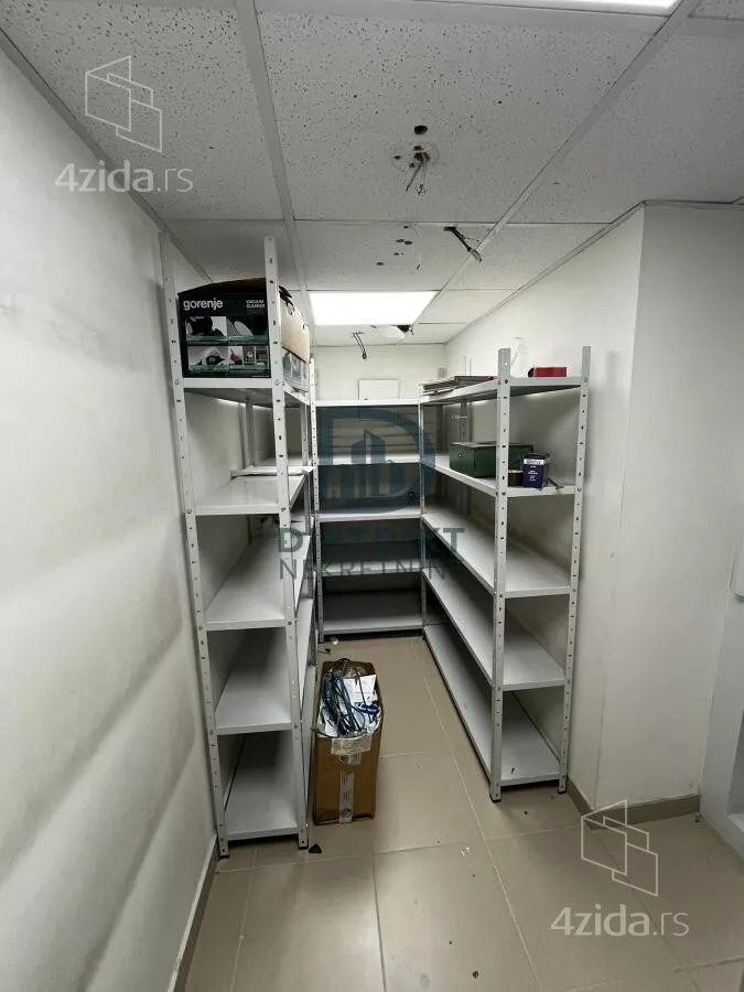Poslovni prostor | 4zida