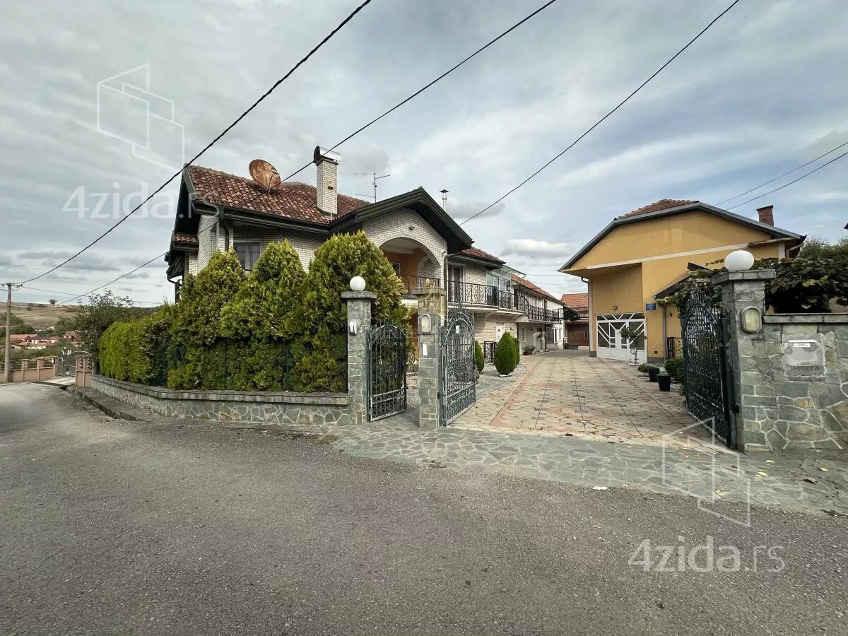 Kuća | 4zida