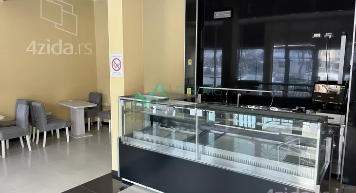 Poslovni prostor | 4zida