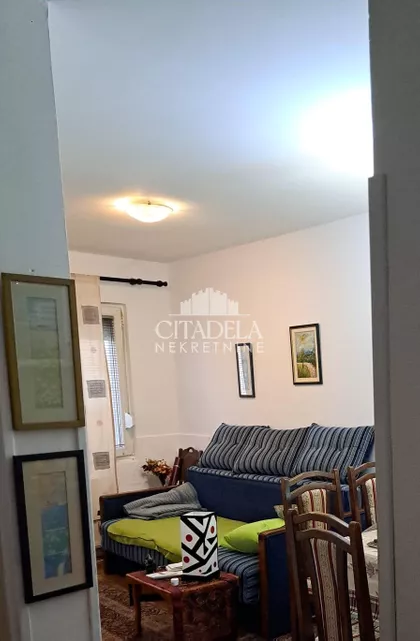 17. oktobra | 4zida.rs