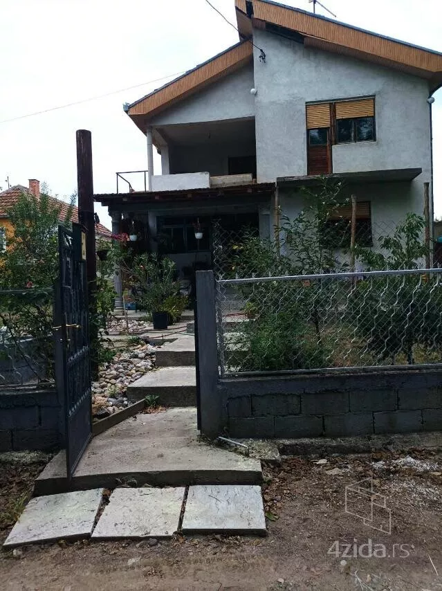 2-etažna kuća | 4zida