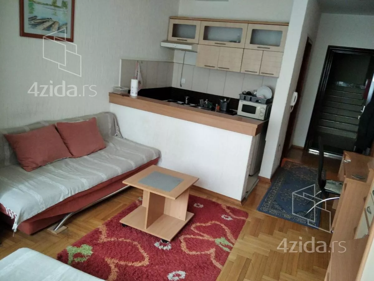 Garsonjera | 4zida