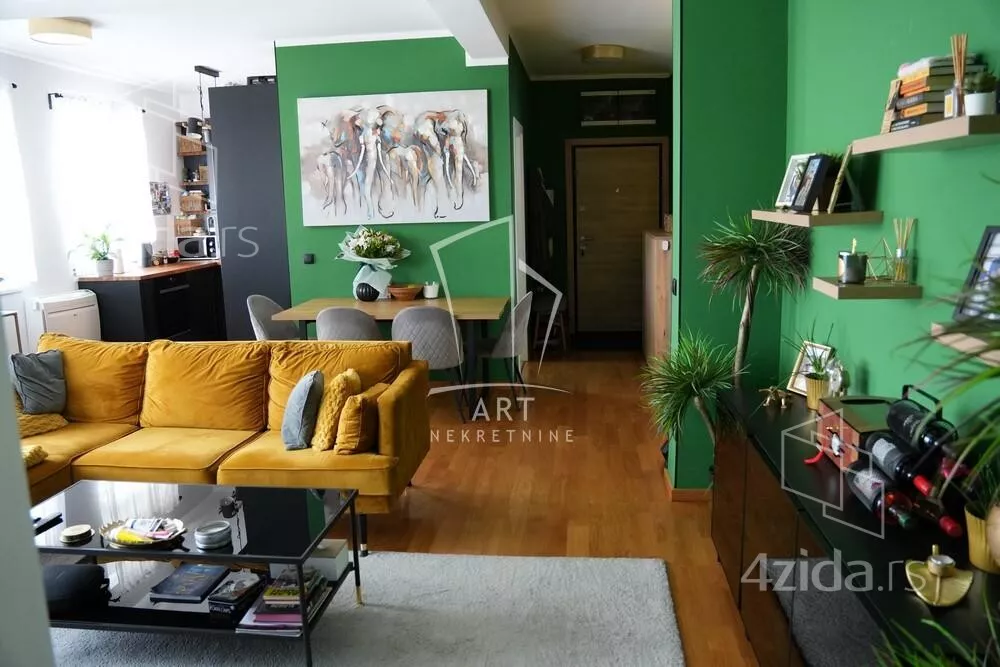 Četvorosoban stan | 4zida