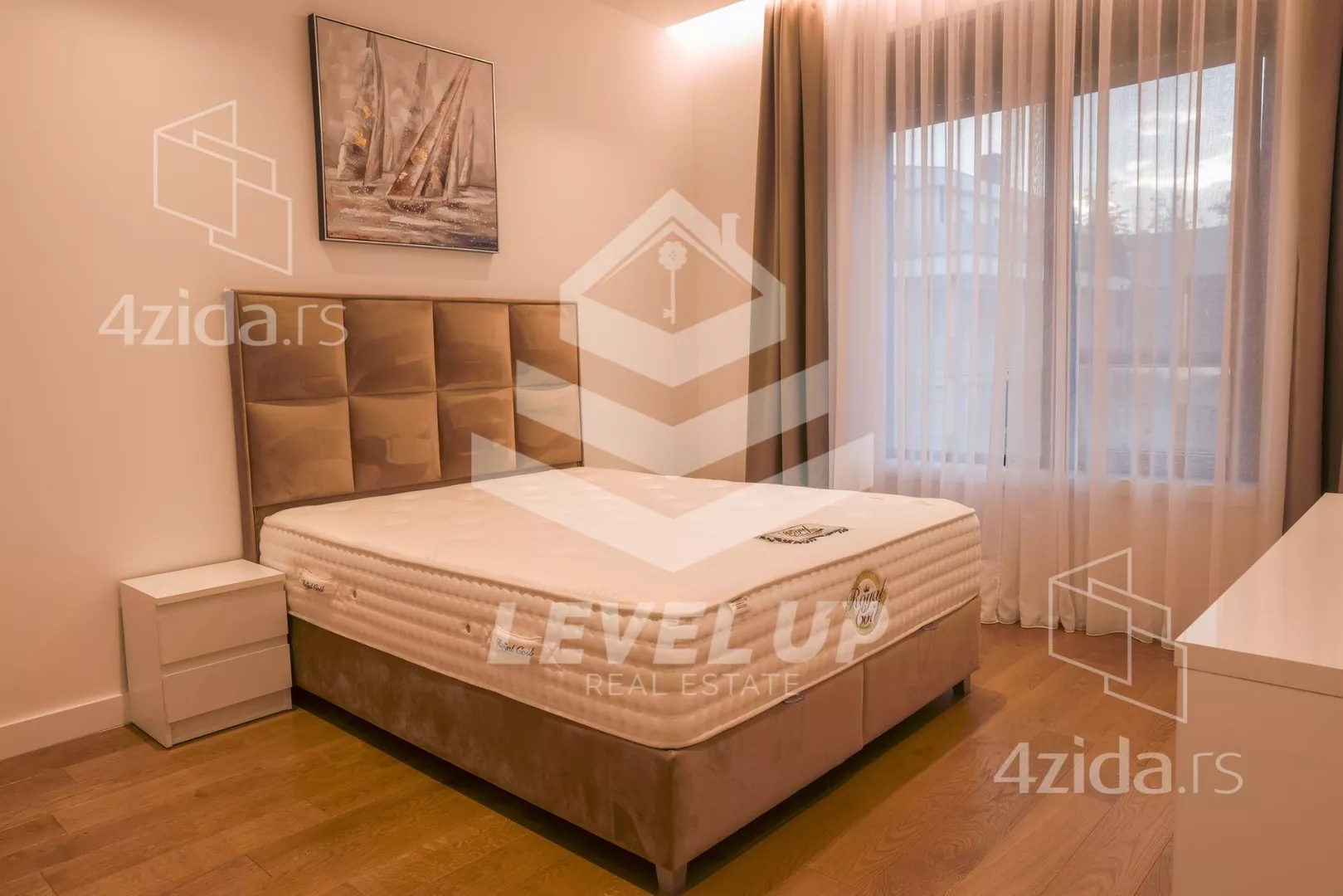 Petosoban stan | 4zida