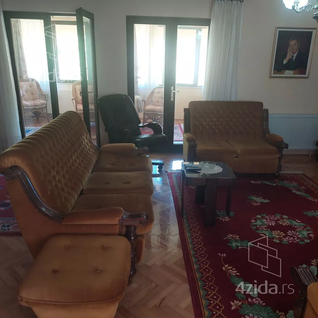 3-etažna kuća | 4zida