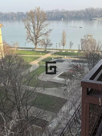 Dunavski kej | 4zida.rs