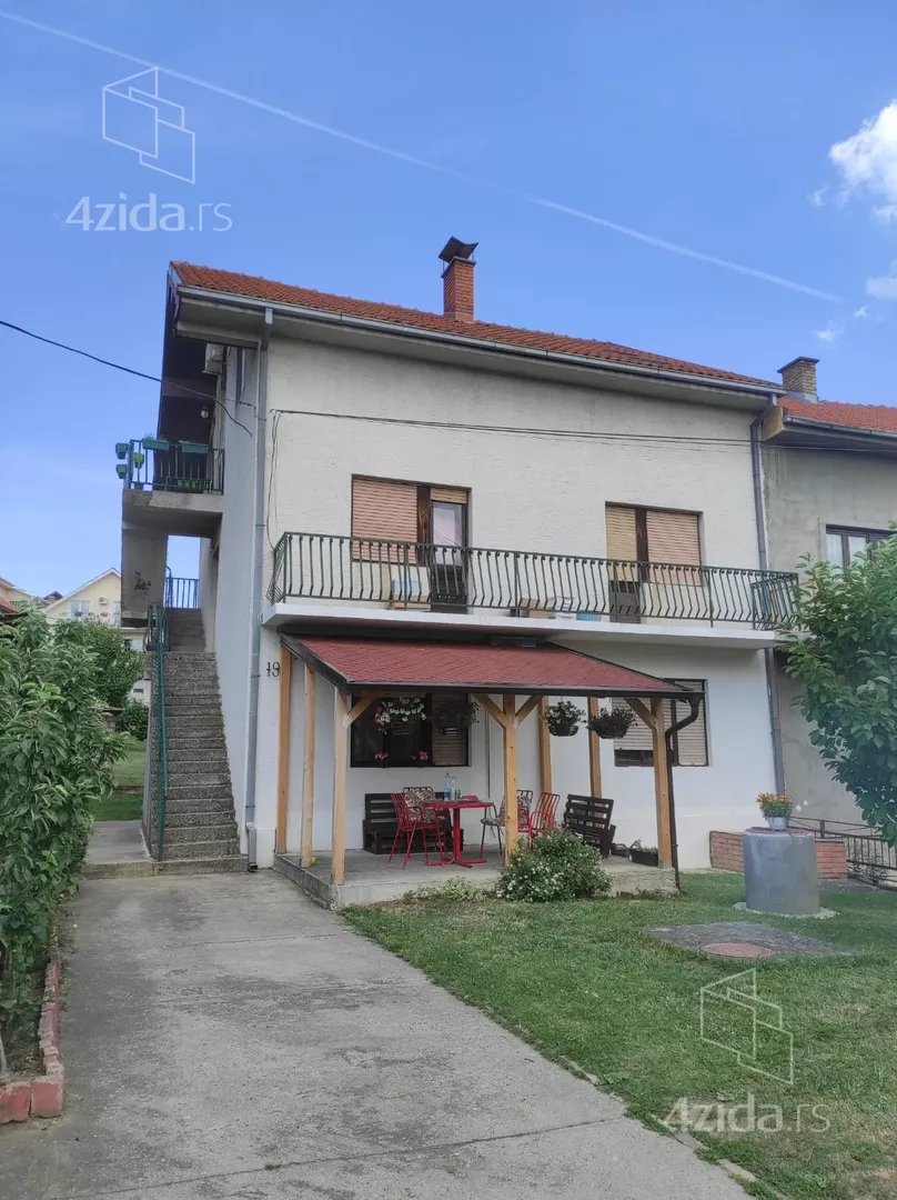 3-etažna kuća | 4zida