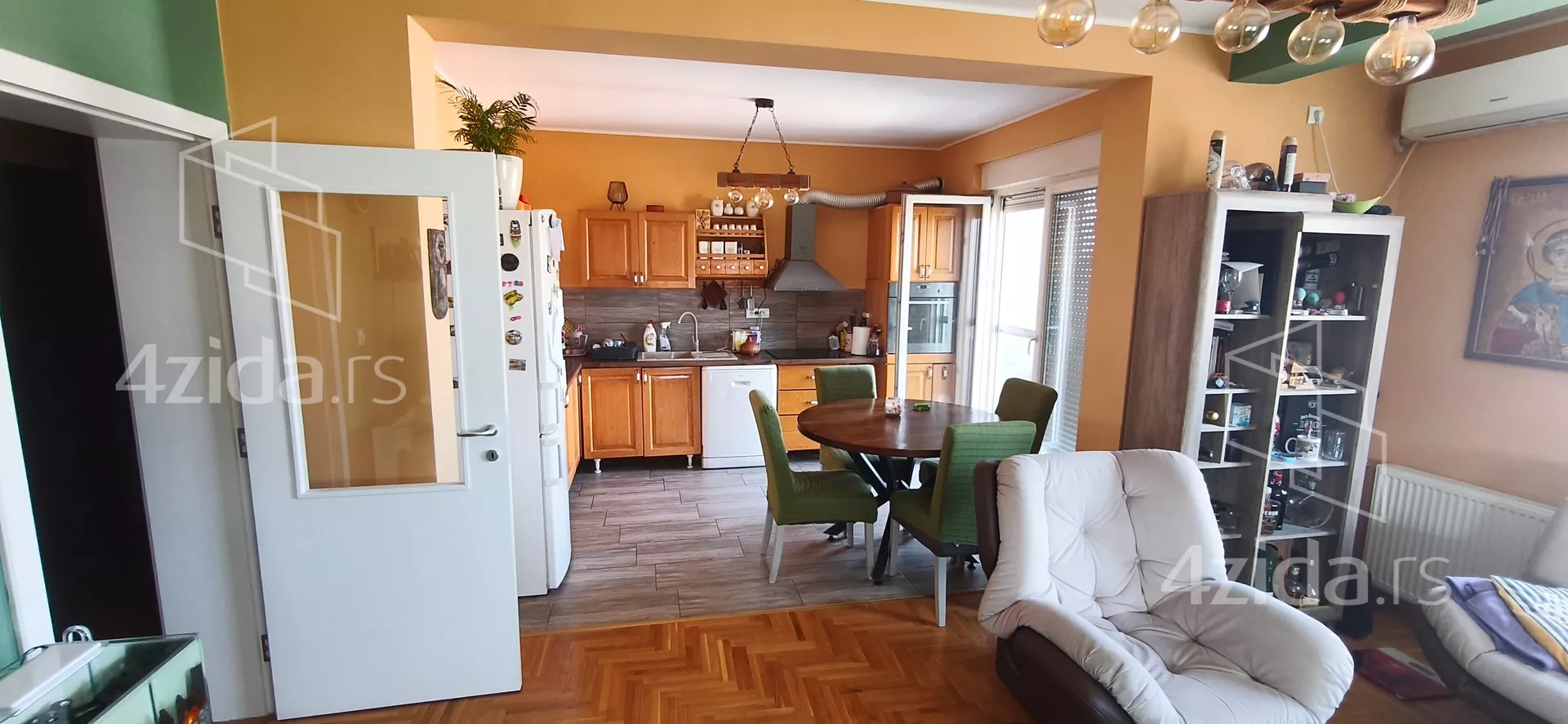 Četvorosoban stan | 4zida