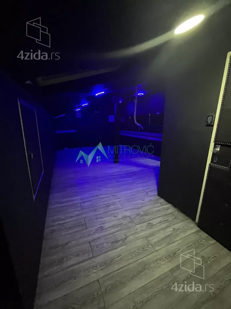 Lokal | 4zida