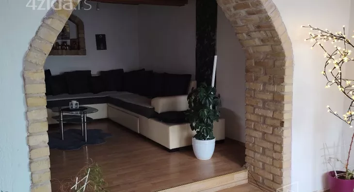 4-etažna kuća | 4zida