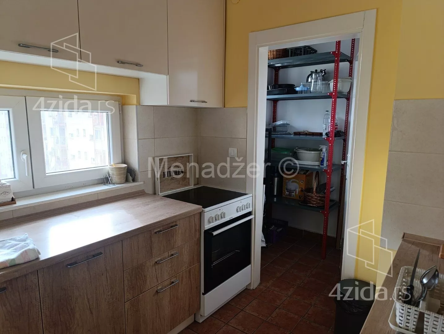 Troiposoban stan | 4zida