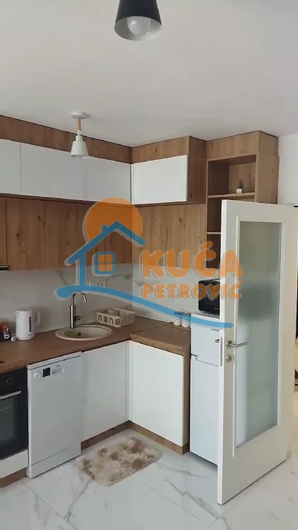 Cara Dušana | 4zida.rs