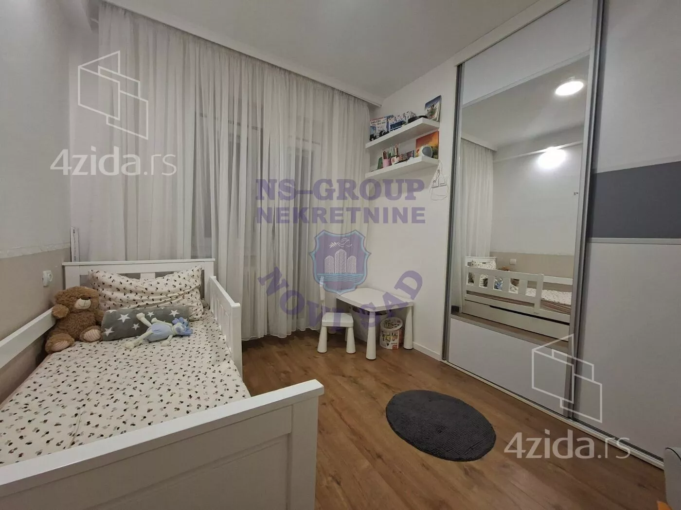 Dvoiposoban stan | 4zida