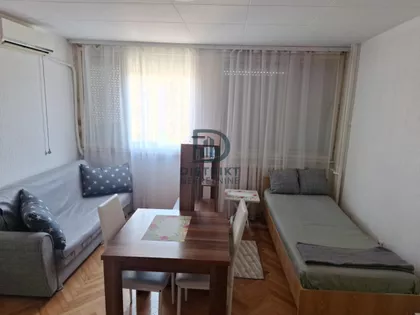 Dom Zdravlja | 4zida.rs