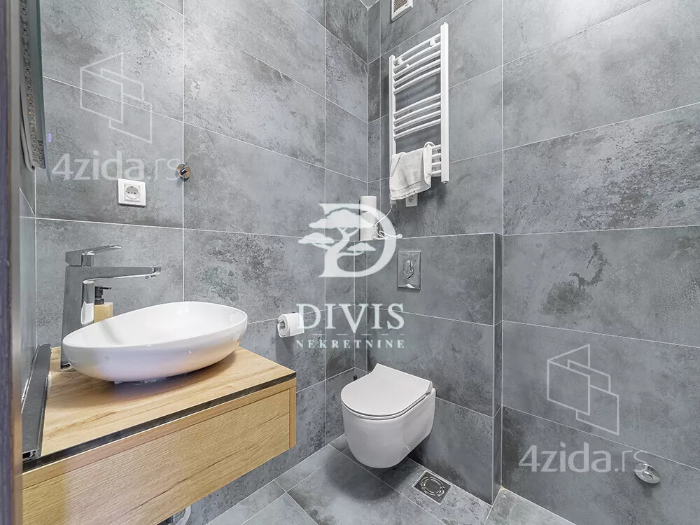 Petosoban stan | 4zida