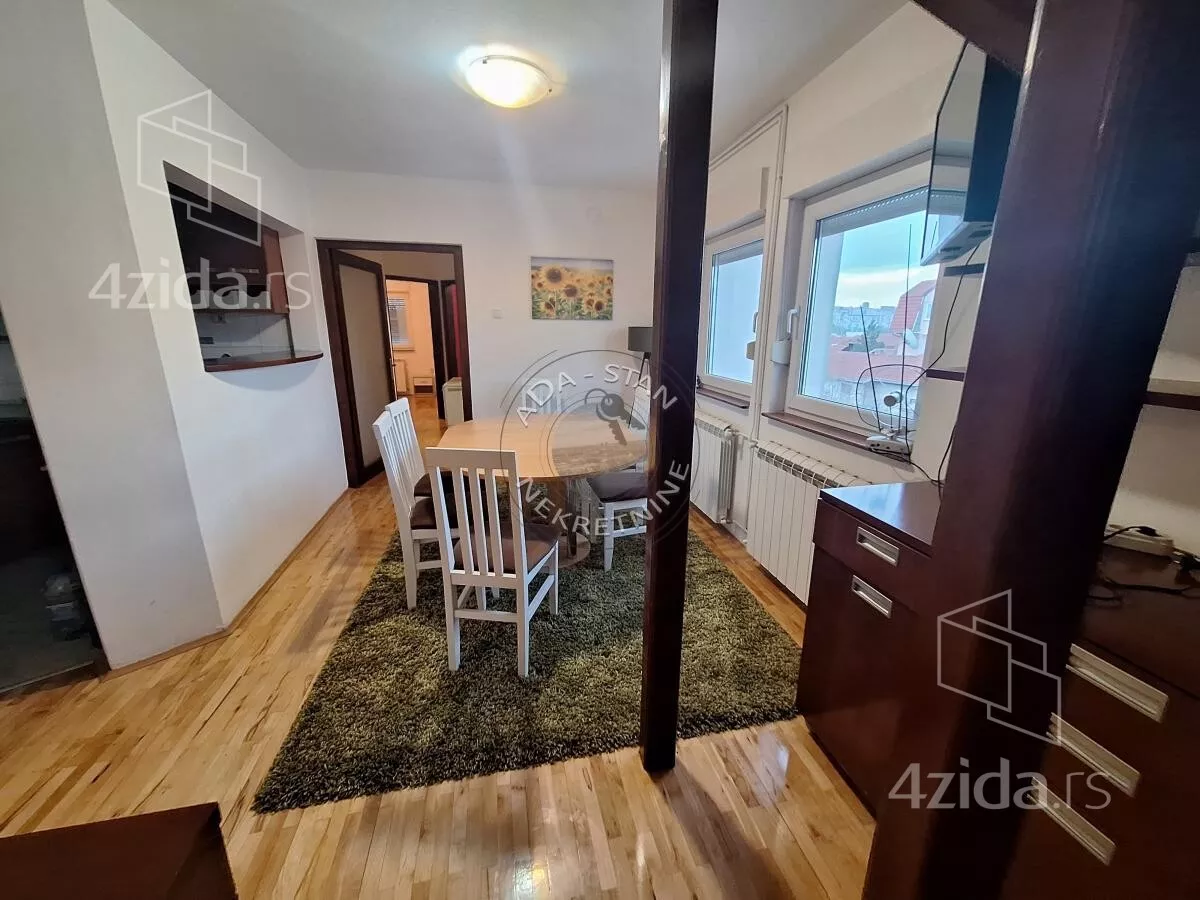 Petosoban stan | 4zida