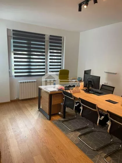 Poenkareova | 4zida.rs