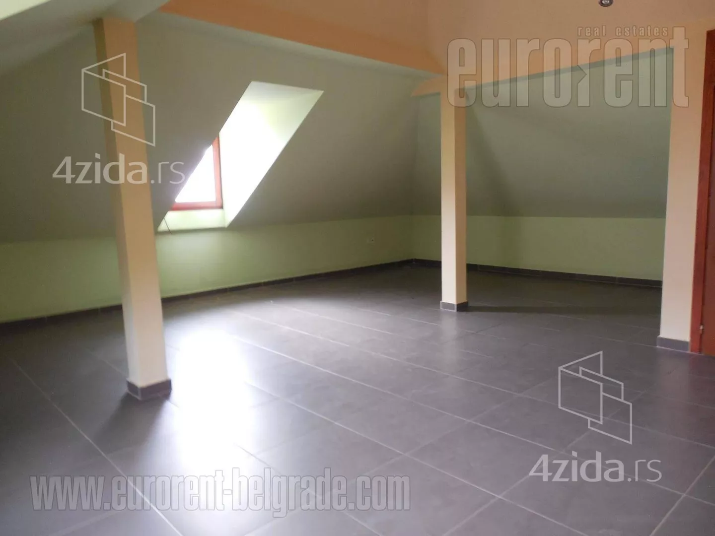 Poslovni prostor | 4zida