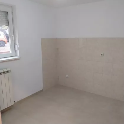 Ljubomira Jovanovića 5 | 4zida.rs