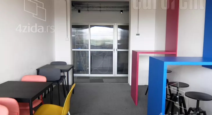 Poslovni prostor | 4zida
