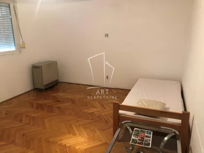 Perside Milenković | 4zida.rs